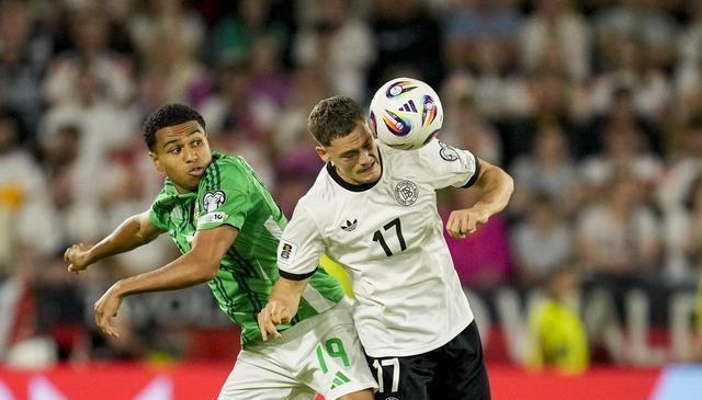 踢得却依然, 西班牙轻松, src 踢得却依然, 西班牙轻松, src