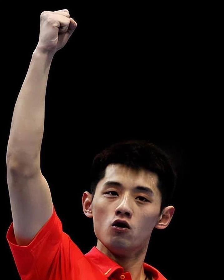 src, 团队留出四, 揽了男女团 src, 团队留出四, 揽了男女团